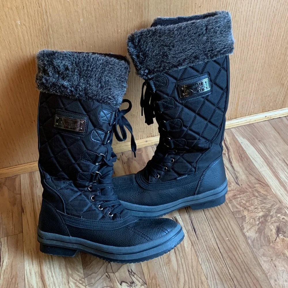 Laneige Canada 38 / 7-1/2 BLACK waterproof quilted vegan fur lace up snow boots